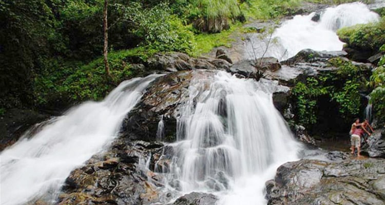 kalhatti-falls-chikmagalur-tourism-opening-time-closing › Rent urbania